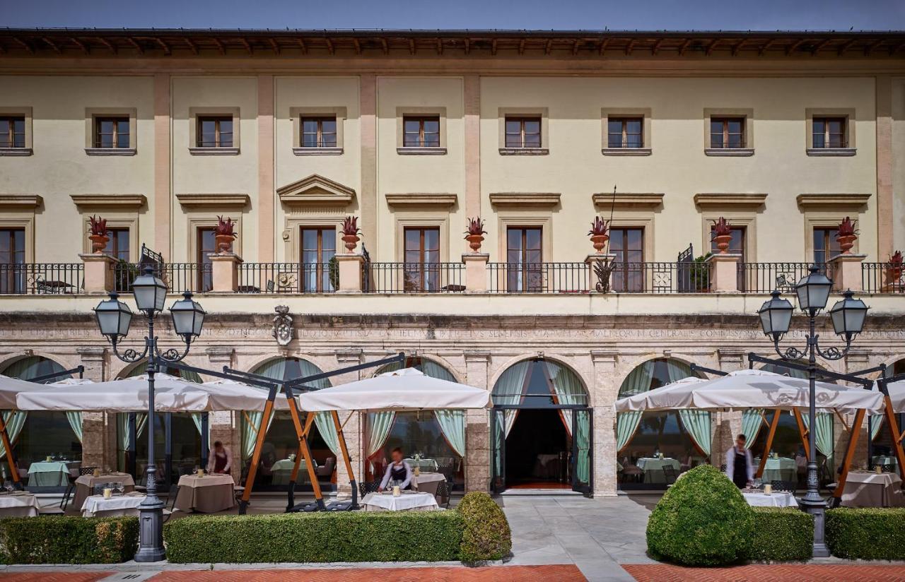 Fonteverde Lifestyle & Thermal Retreat - The Leading Hotels Of The World Сан Кашано дей Бани Екстериор снимка The hotel's restaurant