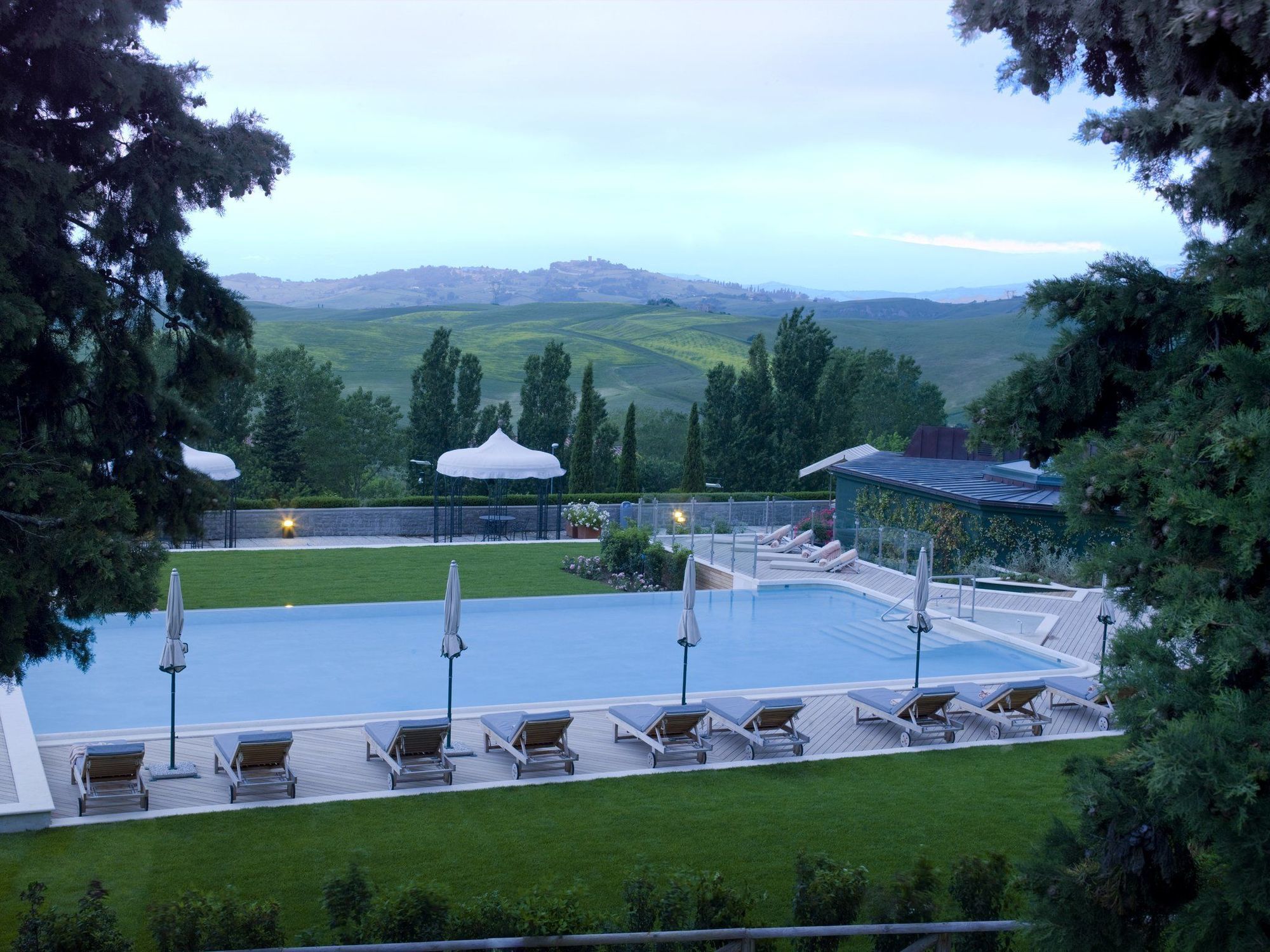 Fonteverde Lifestyle & Thermal Retreat - The Leading Hotels Of The World Сан Кашано дей Бани Съоръжения снимка The swimming pool at the hotel