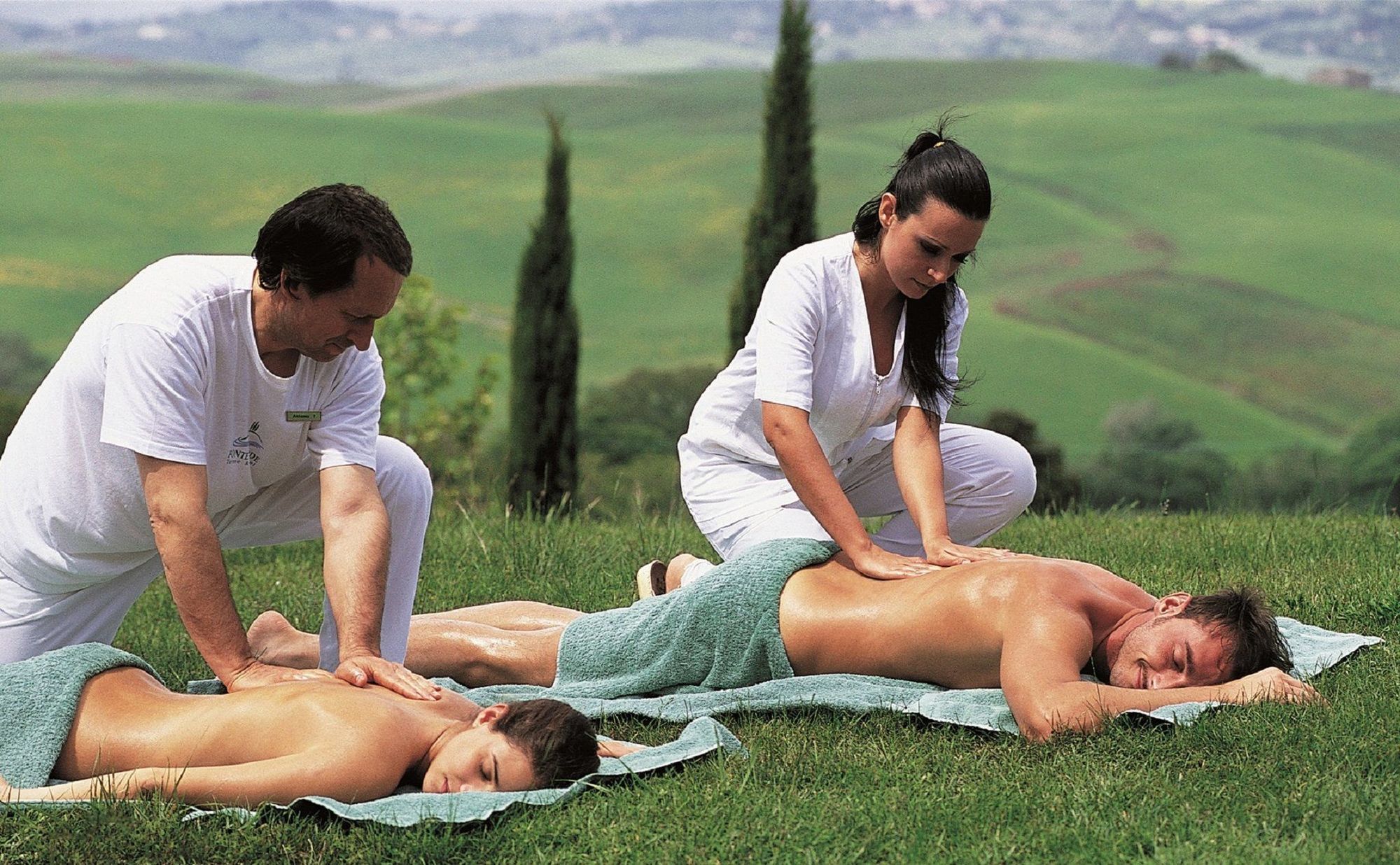 Fonteverde Lifestyle & Thermal Retreat - The Leading Hotels Of The World Сан Кашано дей Бани Съоръжения снимка Massage therapists working on clients